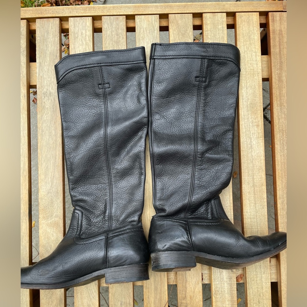 Size 6.5 Black Fye boots